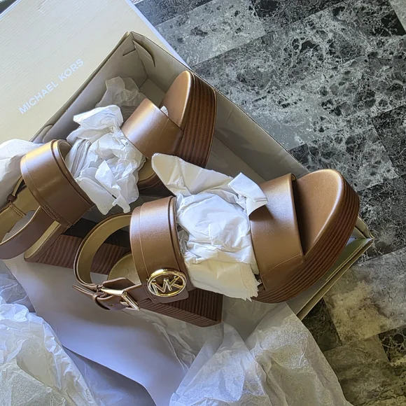 Michael Kors Brown Platform Sandals with Chunky Block Heel - Picture 3 of 6